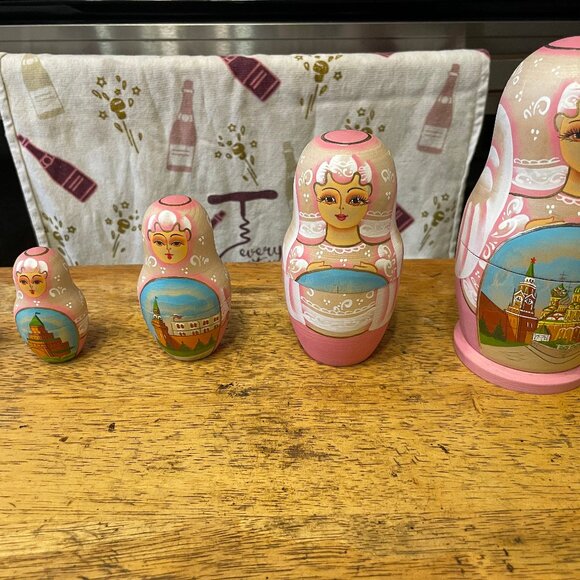 Set of 5, Matryoshka (Signed) Nesting Dolls - Picture 2 of 5